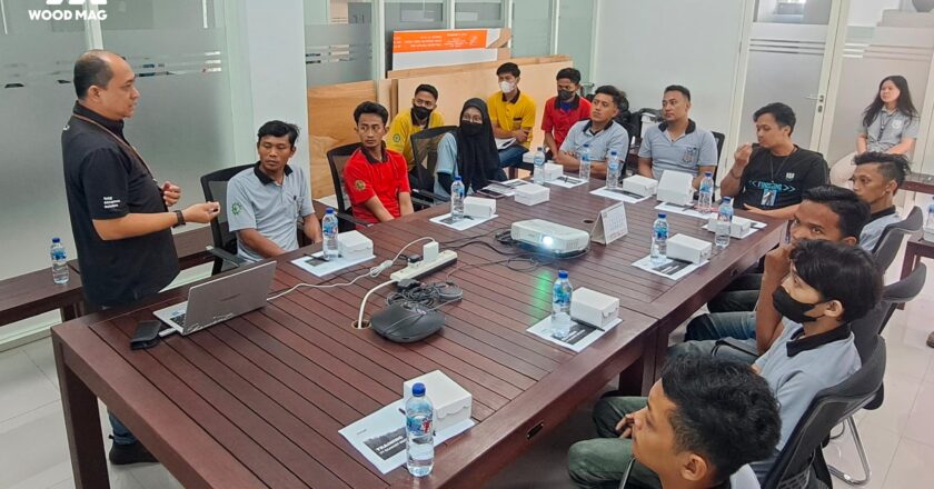 Training Pengamplasan PT Ekamant Indonesia bersama PT Aksha Karunia Mill