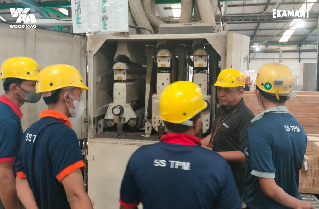 Training Pengamplasan PT Ekamant Indonesia dengan PT Woodone Integra Indonesia