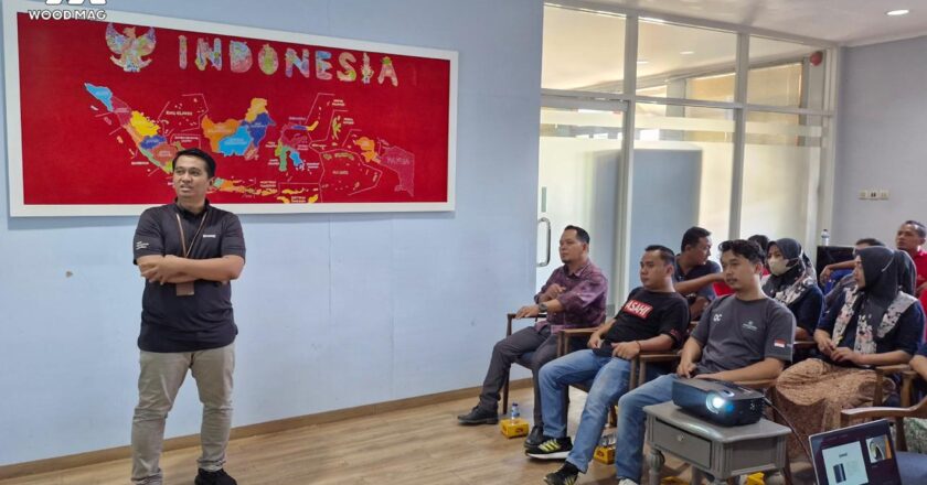 Training Pengamplasan PT Ekamant Indonesia dengan PT Pijar Sukma Furniture