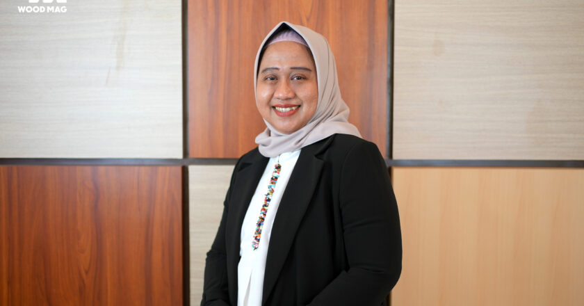 Kisah Peni Shoffiyanti, Gandeng Industri untuk Mendidik di Polifurneka Kendal