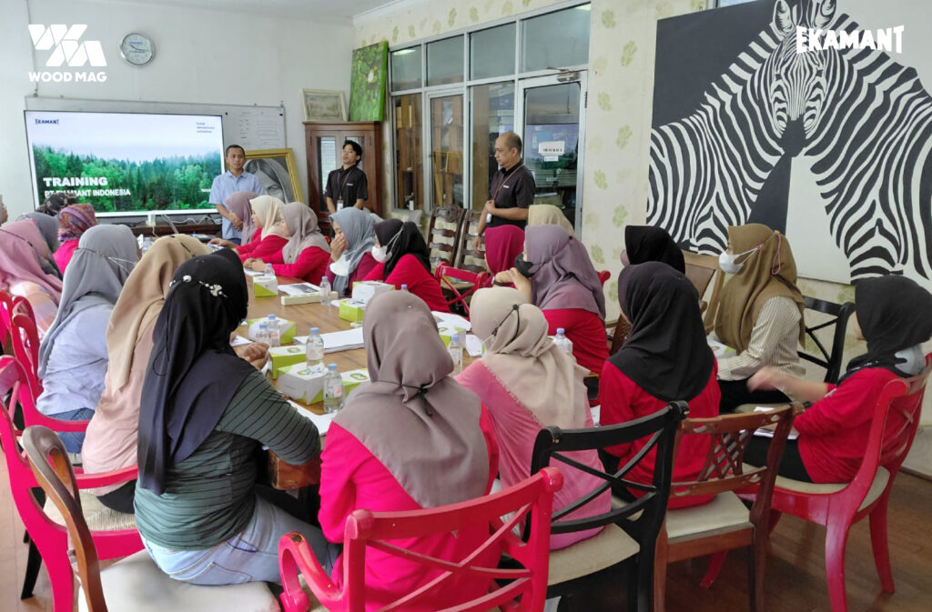 Tingkatkan Efisiensi Produksi, Tim Sanding CV Decorus Ikuti Pelatihan Ini!