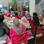 Demi Efisiensi Produksi, Tim Sanding CV Decorus Ikuti Training Pengamplasan Intensif