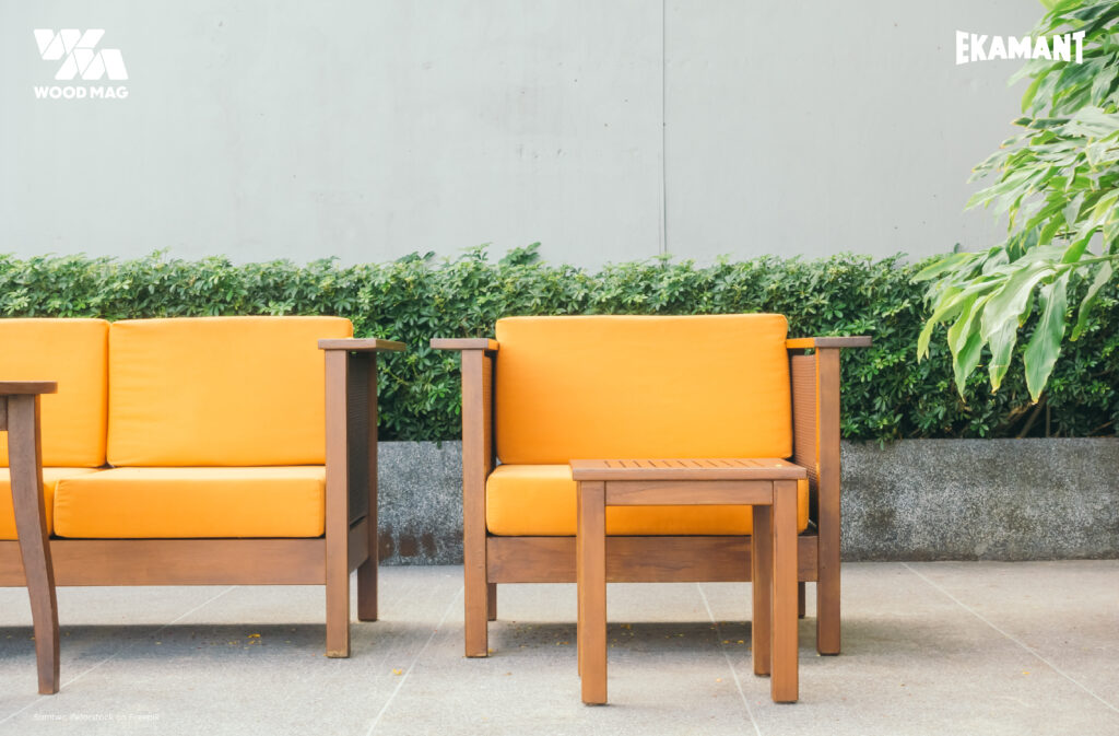 4 Tips Merawat Furnitur Kayu saat Musim Hujan agar Tetap Awet!