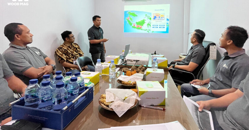 Training Pengenalan dasar Amplas PT Ekamant Indonesia di PT Cipta Kayu Sejati